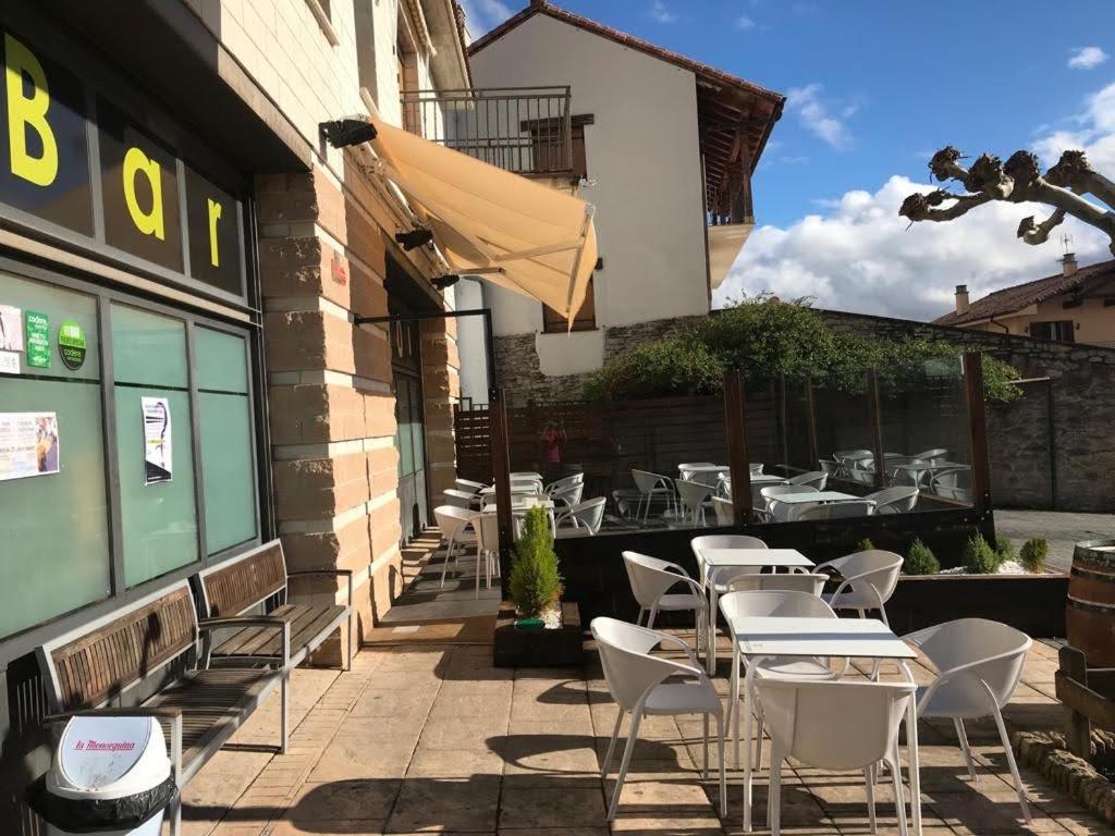 Hostal Ardoi Zizur Mayor Buitenkant foto
