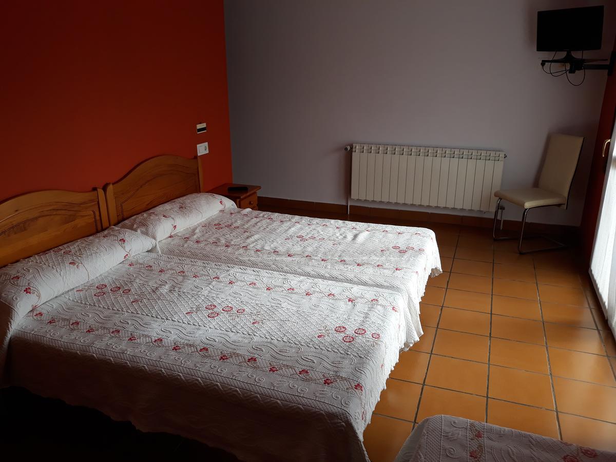 Hostal Ardoi Zizur Mayor Buitenkant foto