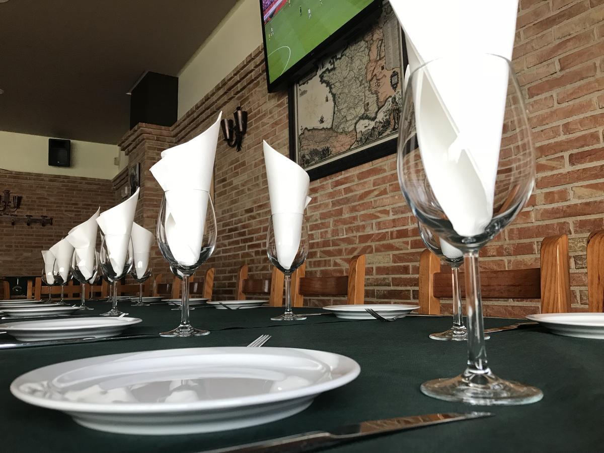 Hostal Ardoi Zizur Mayor Buitenkant foto